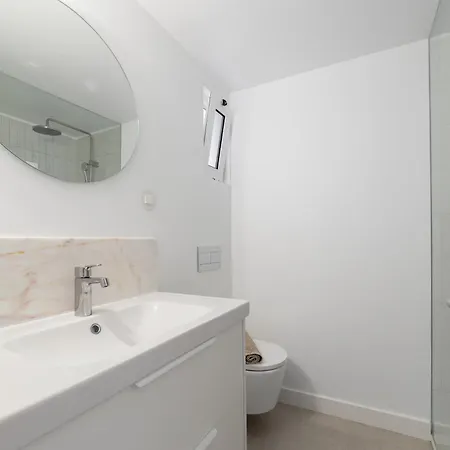 Unique 2 Bdr In The Heart Of * Lisboa