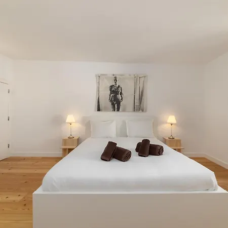Unique 2 Bdr In The Heart Of Lisboa
