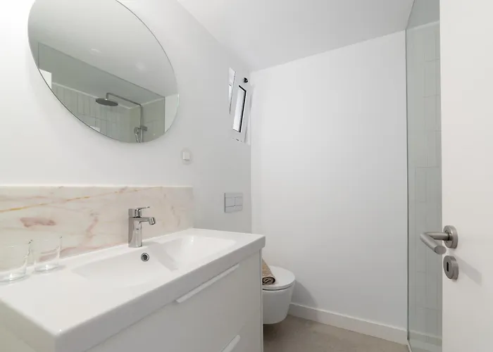 Unique 2 Bdr In The Heart Of * Lisboa