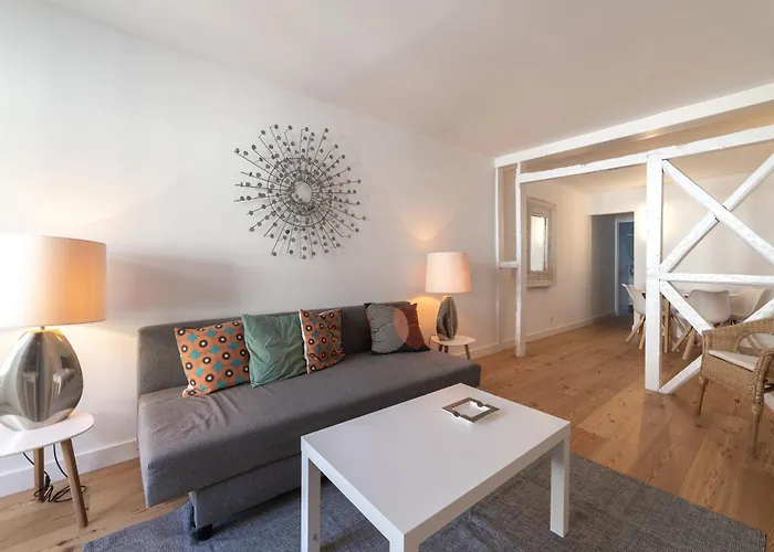 شقة Unique 2 Bdr In The Heart Of