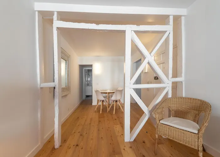 شقة Unique 2 Bdr In The Heart Of