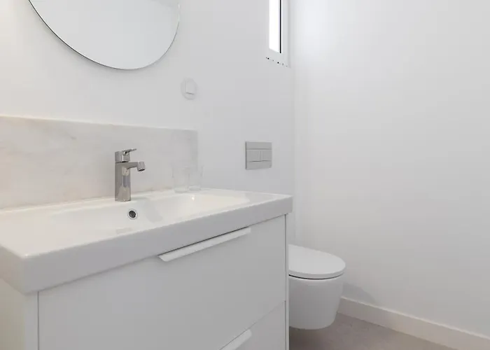 Unique 2 Bdr In The Heart Of * Lisboa