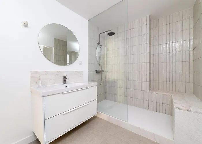 شقة Unique 2 Bdr In The Heart Of