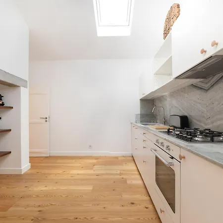 Unique 2 Bdr In The Heart Of Appartement *